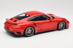 Porsche 911 991 Turbo S Guards Red Minichamps 1:18 110067122 Fém – 3. kép a 8-ből