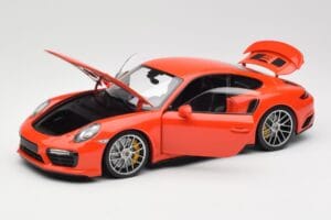 Porsche 911 991 Turbo S Lava Orange Minichamps 1:18 110067120 Fém – 2. kép a 8-ből