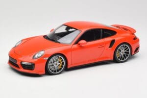 Porsche 911 991 Turbo S Lava Orange Minichamps 1:18 110067120 Fém