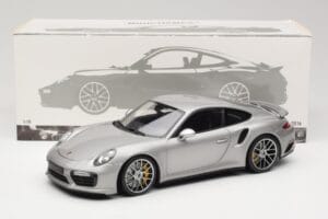 Porsche 911 991 Turbo S Ezüst Minichamps 1:18 113067126 Fém – 8. kép a 8-ből
