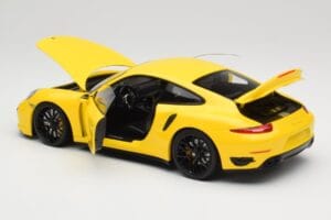 Porsche 911 991 Turbo S Sárga Fekete Felnikkel Minichamps 1:18 110062321 Fém – 5. kép a 8-ből