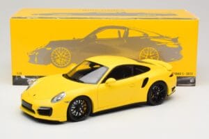 Porsche 911 991 Turbo S Sárga Fekete Felnikkel Minichamps 1:18 110062321 Fém – 8. kép a 8-ből