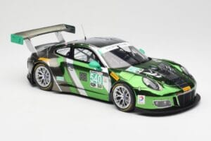 Porsche 911 991.1 GT3 R #540 Black Swan Racing P. Long / T. Pilgrim 24h Daytona 2016 Minichamps 1:18 155166540 Fém – 4. kép a 6-ből