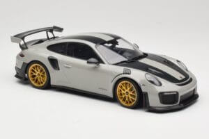 Porsche 911 991.2 GT2 RS Chalk Weissach Package Arany Felnik Minichamps 1:18 155068304 Fém – 4. kép a 6-ből