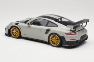 Porsche 911 991.2 GT2 RS Chalk Weissach Package Arany Felnik Minichamps 1:18 155068304 Fém – 5. kép a 6-ből