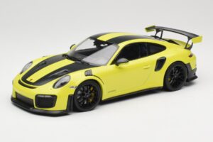 Porsche 911 GT2 RS 991.2 Weissach Package Zöld Fekete Felnik Minichamps 1:18 155068300-1 Fém