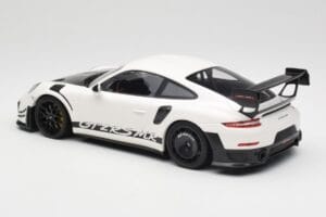 Porsche 911 991.2 GT2 RS Manthey Racing Fehér Minichamps 1:18 MR-911-GT3RS-1802-W Fém – 5. kép a 6-ből