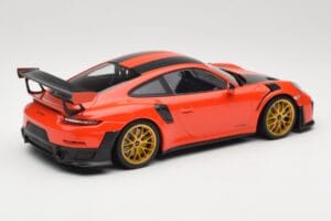 Porsche 911 991.2 GT2 RS Narancssárga Weissach Package Arany Felnik Minichamps 1:18 155068305 Fém – 2. kép a 6-ből