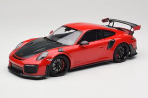Porsche 911 GT2 RS 991.2 Piros Fekete Felnik Minichamps 1:18 155968307 Fém