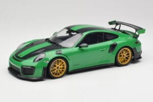 Porsche 911 991.2 GT2 RS Weissach Package British Racing Zöld & Arany Felnik Minichamps 1:18 153068318 Fém