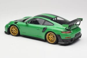 Porsche 911 991.2 GT2 RS Weissach Package British Racing Zöld & Arany Felnik Minichamps 1:18 153068318 Fém – 5. kép a 6-ből