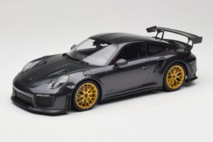 Porsche 911 991.2 GT2 RS Weissach Package Purple Metallic Arany Magnézium Felnikkel Minichamps 1:18 153068322 Fém