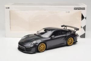 Porsche 911 991.2 GT2 RS Weissach Package Purple Metallic Arany Magnézium Felnikkel Minichamps 1:18 153068322 Fém – 6. kép a 6-ből