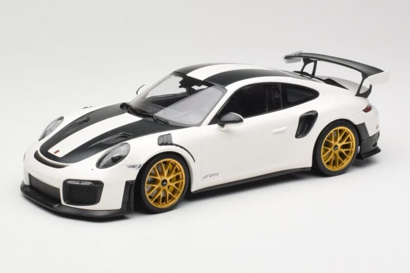 Porsche 911 991.2 GT2 RS Weissach Package Fehér Arany Felnikkel Minichamps 1:18 153068308 Fém