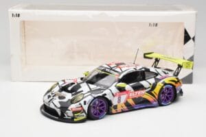 Porsche 911 991.2 GT3 R #8 Iron Force Ring Police 24 Hours Nürburgring 2019 Minichamps 1:18 153196088 Fém – 6. kép a 6-ből