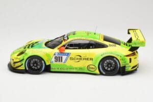 Porsche 911 991.2 GT3 R #911 Manthey Racing R. Dumas / F. Makowiecki 24 Hours of Nurburgring 2017 Minichamps 1:18 155176911 F – 3. kép a 6-ből