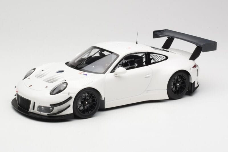 Porsche 911 991.2 GT3 R Fehér Fekete Felnikkel Minichamps 1:18 155186900 Fém