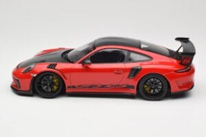Porsche 911 991.2 GT3 RS Weissach Package Guards Red Fekete Felnik Minichamps 1:18 153068223 Fém – 3. kép a 6-ből