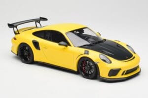 Porsche 911 991.2 GT3 RS Sárga Fekete Felnikkel Minichamps 1:18 155068231 Fém – 4. kép a 6-ből