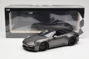 Porsche 911 992 Carrera 4 GTS Kabrió Grey Metallic Minichamps 1:18 155063031 Fém – 6. kép a 6-ből