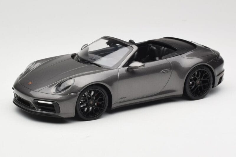 Porsche 911 992 Carrera 4 GTS Kabrió Grey Metallic Minichamps 1:18 155063031 Fém