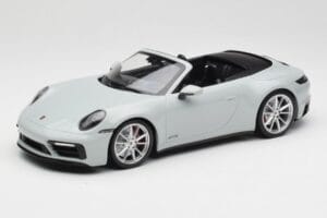 Porsche 911 992 Carrera 4 GTS Kabrió Szürke Minichamps 1:18 155063034 Fém