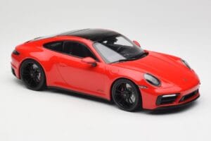 Porsche 911 992 Carrera 4 GTS Piros Minichamps 1:18 155063100 Fém – 4. kép a 6-ből