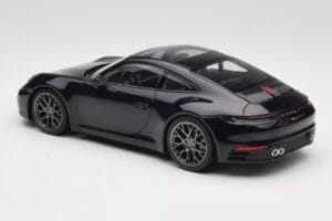 Porsche 911 992 Carrera 4S Blue Metallic Minichamps 1:18 155067321 Fém – 3. kép a 6-ből