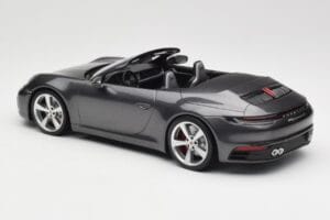 Porsche 911 992 Carrera 4S Kabrió Agate Grey Metallic Minichamps 1:18 155067336 Fém – 5. kép a 6-ből