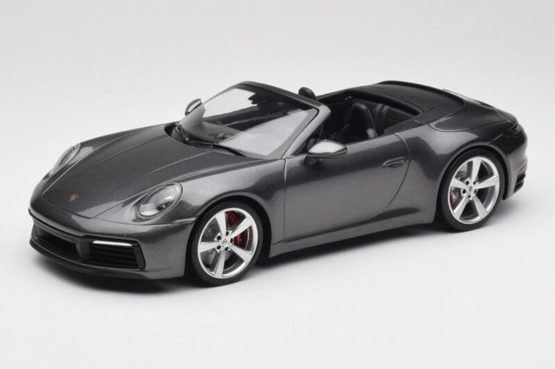 Porsche 911 992 Carrera 4S Kabrió Agate Grey Metallic Minichamps 1:18 155067336 Fém