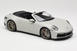 Porsche 911 992 Carrera 4S Kabrió Szürke Minichamps 1:18 155067335 Fém – 4. kép a 6-ből