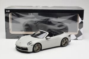 Porsche 911 992 Carrera 4S Kabrió Szürke Minichamps 1:18 155067335 Fém – 6. kép a 6-ből