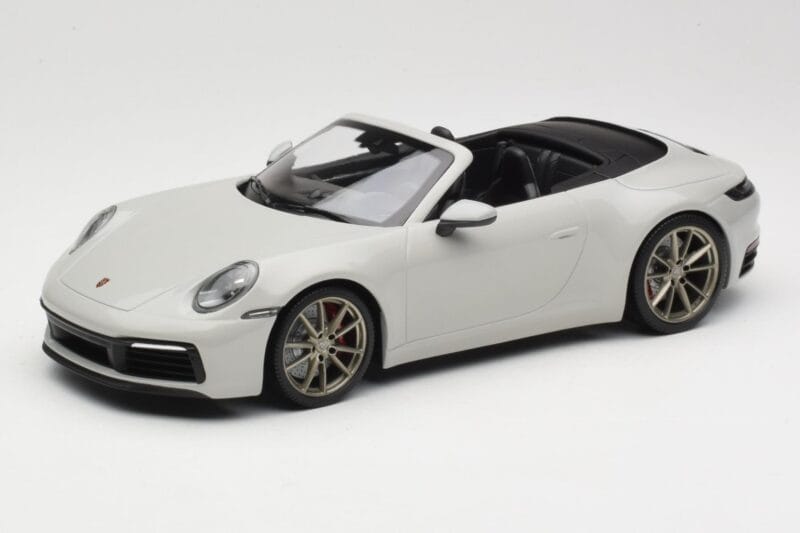 Porsche 911 992 Carrera 4S Kabrió Szürke Minichamps 1:18 155067335 Fém
