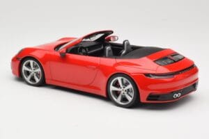 Porsche 911 992 Carrera 4S Kabrió Piros Minichamps 1:18 155067331 Fém – 5. kép a 6-ből