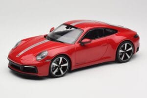 Porsche 911 992 Carrera 4S Carmine Red Minichamps 1:18 155067326 Fém