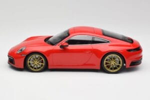 Porsche 911 992 Carrera 4S Guards Piros & Arany Felnik Minichamps 1:18 153067328 Fém – 3. kép a 6-ből