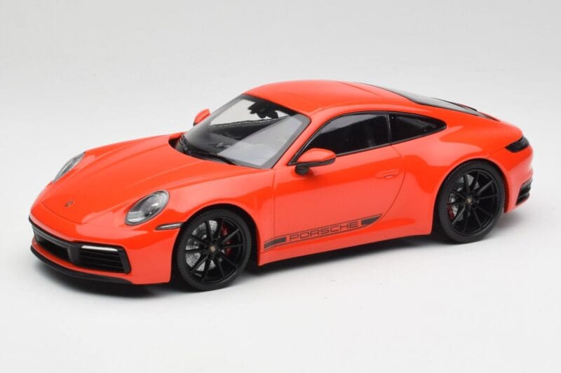 Porsche 911 992 Carrera 4S Lava Narancssárga Minichamps 1:18 155067327 Fém