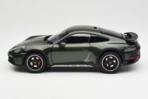 Porsche 911 992 Dakar Oak Zöld Metál Norev 1:18 187241 Fém – 5. kép a 9-ből