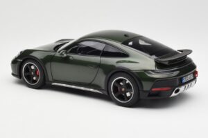 Porsche 911 992 Dakar Oak Zöld Metál Norev 1:18 187241 Fém – 8. kép a 9-ből
