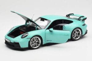 Porsche 911 992 GT3 Mint Zöld Norev 1:18 187316 Fém – 2. kép a 8-ből