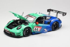 Porsche 911 992 GT3 R Falken #44 D. Eriksson / T. Heinemann 24 Hours of Nurburgring 2023 Minichamps 1:18 113236344 Fém – 2. kép a 8-ből