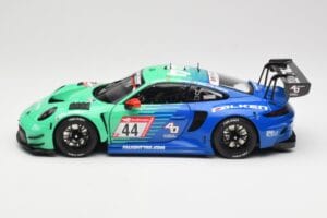 Porsche 911 992 GT3 R Falken #44 D. Eriksson / T. Heinemann 24 Hours of Nurburgring 2023 Minichamps 1:18 113236344 Fém – 4. kép a 8-ből