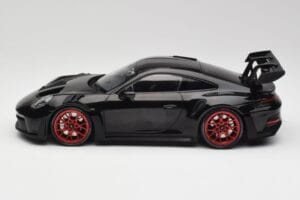 Porsche 911 992 GT3 RS Fekete & Piros Felnik & Fekete Dekor Minichamps 1:18 153062240 Fém – 3. kép a 6-ből