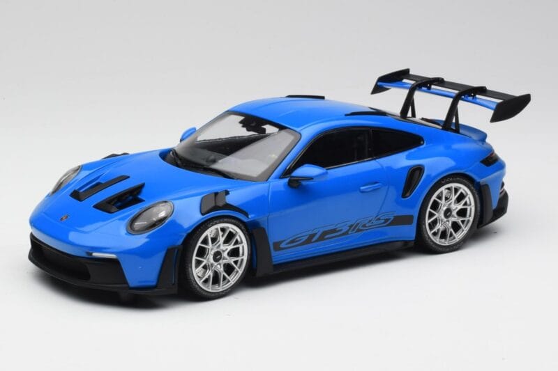 Porsche 911 992 GT3 RS Kék & Ezüst Felnik & Fekete Dekor Minichamps 1:18 153062234 Fém