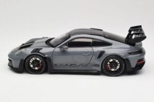 Porsche 911 992 GT3 RS Crayon Weissach Package & Black Wheels Minichamps 1:18 110062024 Fém – 4. kép a 8-ből
