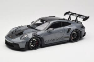 Porsche 911 992 GT3 RS Crayon Weissach Package & Black Wheels Minichamps 1:18 110062024 Fém