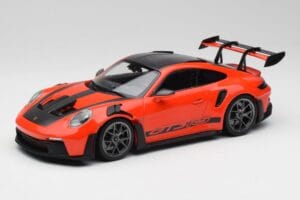 Porsche 911 992 GT3 RS Guards Narancssárga & Ezüst Felnik Minichamps 1:18 911992002 Fém