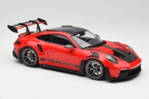 Porsche 911 992 GT3 RS Guards Piros & Ezüst Felnik Weissach Package Minichamps 1:18 153062246 Fém – 4. kép a 6-ből