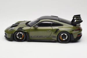 Porsche 911 992 GT3 RS Nato Olive & Black Wheels Minichamps 1:18 110062027 Fém – 4. kép a 8-ből