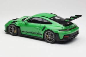 Porsche 911 992 GT3 RS Python Zöld Norev 1:18 WAP0212820RGT3 Fém – 7. kép a 8-ből